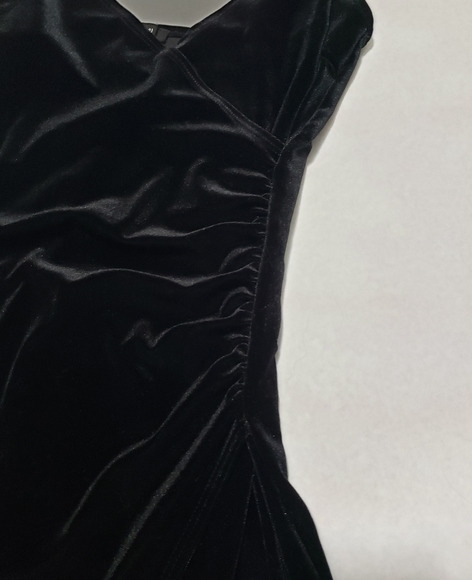 Forever 21 Asymmetrical Black Body Con Dress -M - Picture 3 of 8